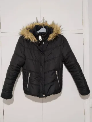 Chaqueta acolchada mujer capucha impermeable