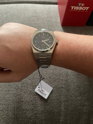 Reloj Tissot nunca usado nuevo todo funciona
