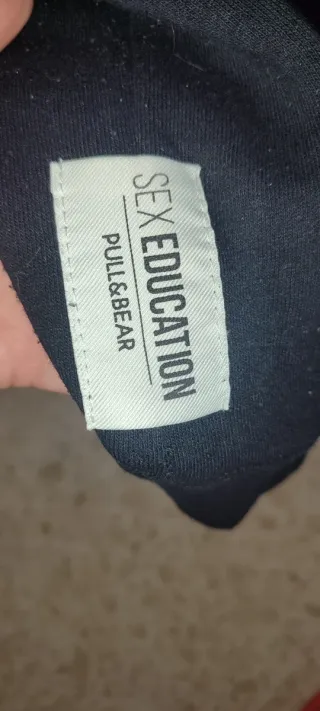 Sudadera Sex Education Negra Multicolor