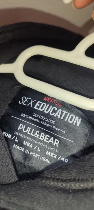 Sudadera Sex Education Negra Multicolor