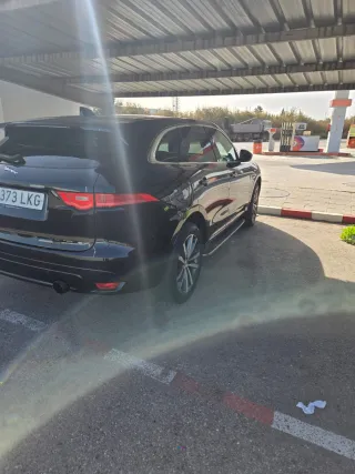 Jaguar F-Pace 2016