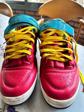 GY6493 - Talla 9 - Adidas Forum Low x South Park C