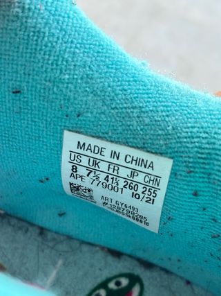 GY6493 - Talla 9 - Adidas Forum Low x South Park C