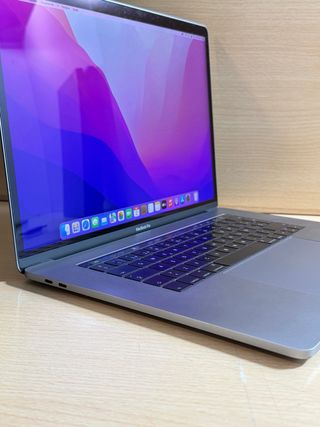 MacBook Pro 2016 (A1707) i7 / 16Gb / 512Gb / 2Gb