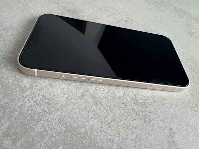 iPhone 13 Bianco 128GB + Accessori