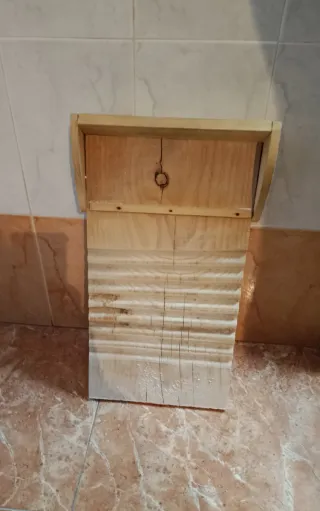 Tabla de lavar antigua madera,medidas en foto.