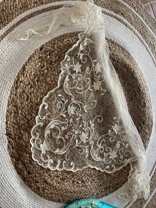 Falda Fallera Talla 40 con Manteletas y Zapatos