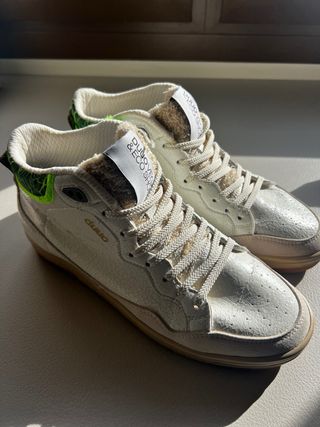 Botas DUUO Blancas y Verdes marca vegana Múnich