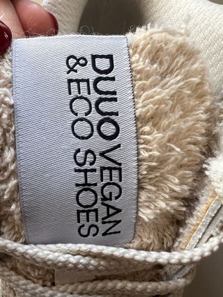 Botas DUUO Blancas y Verdes marca vegana Múnich