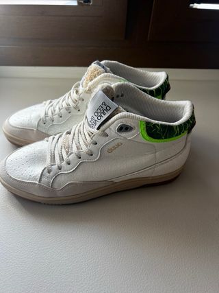 Botas DUUO Blancas y Verdes marca vegana Múnich