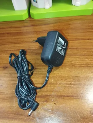 Adaptador Thomson 6V