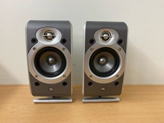 Altavoces JBL SCS200SAT Gris/Plata