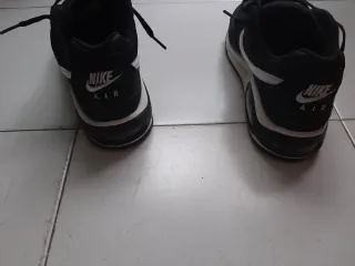 Zapatillas Nike Air Max Negras y Blancas