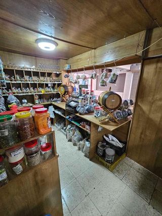 Local comercial en venta en Puerta Blanca en Málaga