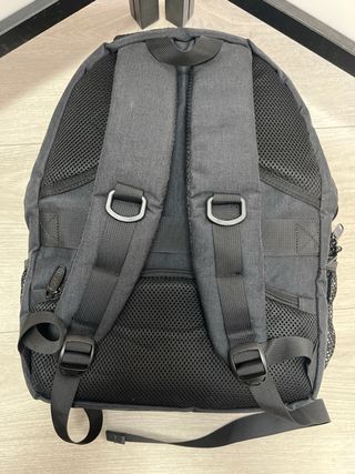 MATEIN Mochila Portatil Hombre Impermeable 15.6"