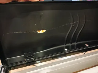 Acuario de cristal negro