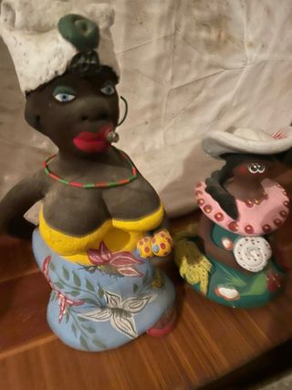 Figuras cubanas de cerámica