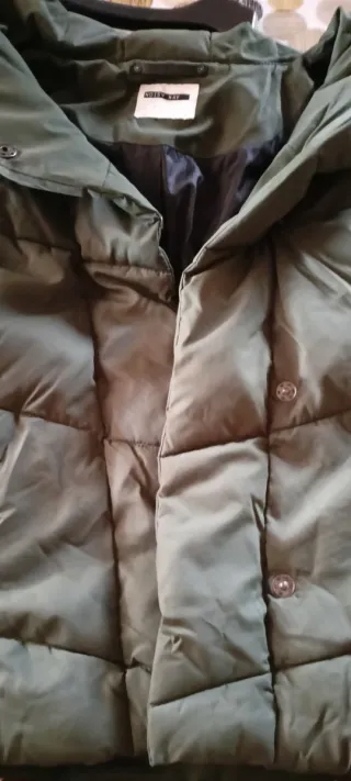 Abrigo verde acolchado extra caliente talla M