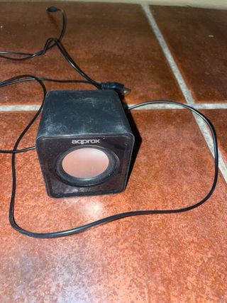 Altavoces de escritorio negros