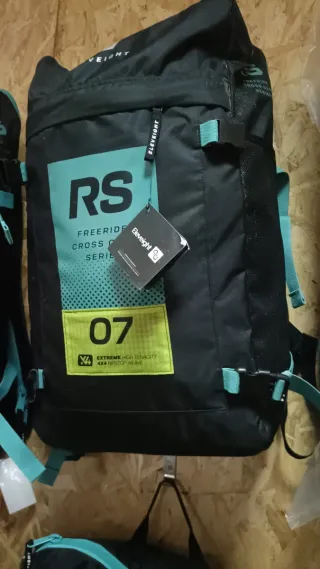 Eleveight RS V9 7 Mtr Kite