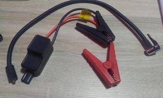 Arrancador coche con inflador nuevo, sin usar