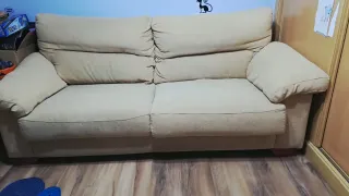 Sofá 3 plazas beige claroNegociable Urge venta!!!