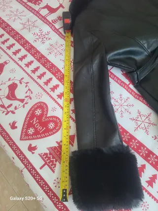 Chaqueta Polyester Negra con Pelo