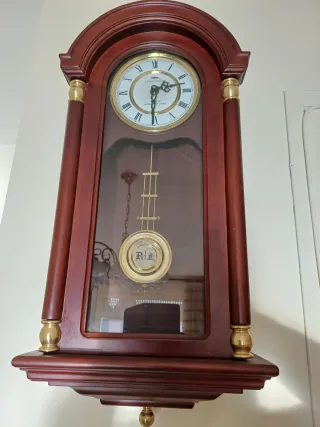 Reloj de pared LONGCHAME madera