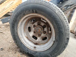 Eje trasero con ruedas de Iveco daily año 2008