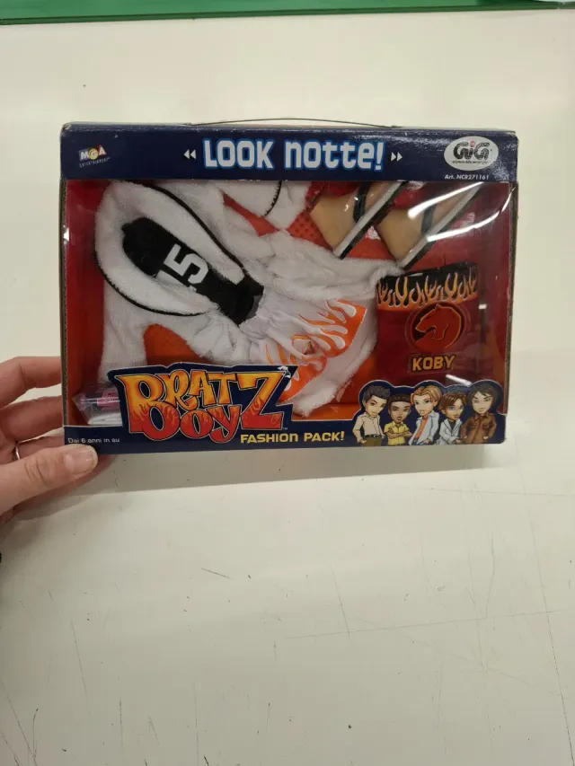 Bratz Boyz Fashion Pack Look Notte!