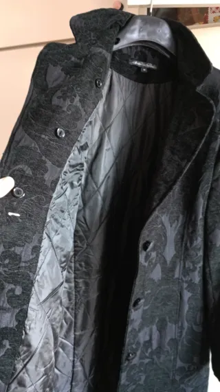 Cappotto damascato nero