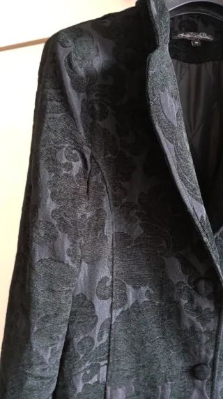 Cappotto damascato nero