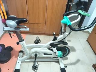 Bicicleta Spinning Cecotec Blanca