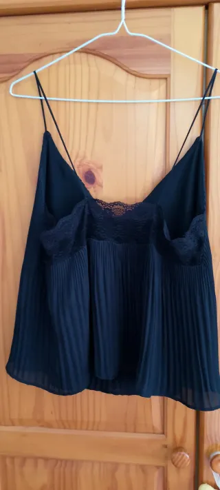 Top Zara tirantes plisado encaje negro
