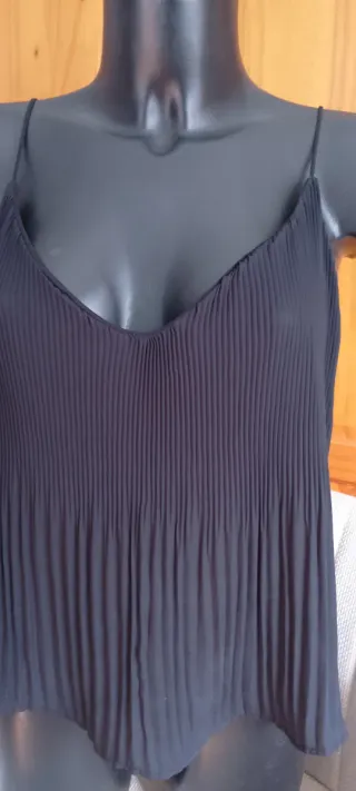 Top Zara tirantes plisado encaje negro