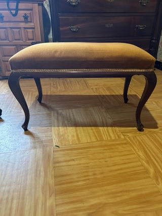 Dormitorio madera hecho a mano en buen estado