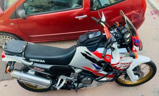 Honda Africa Twin 750 RD07A