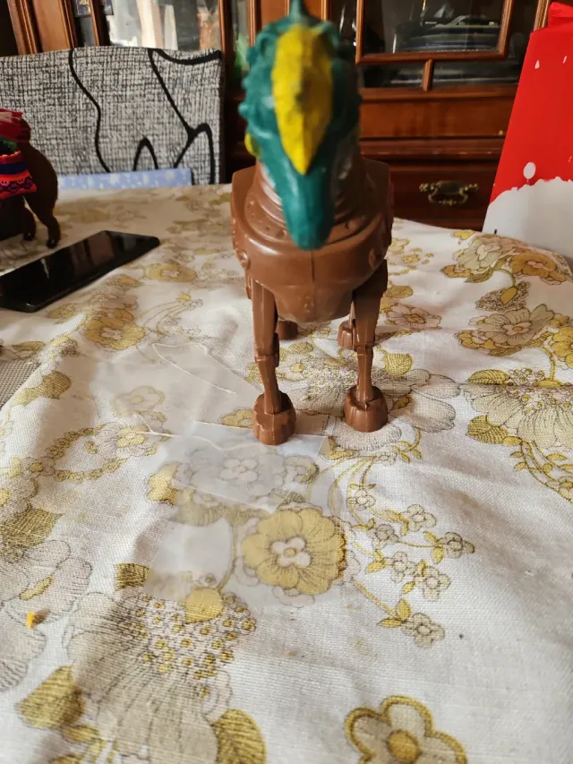 Cavallo giocattolo marrone