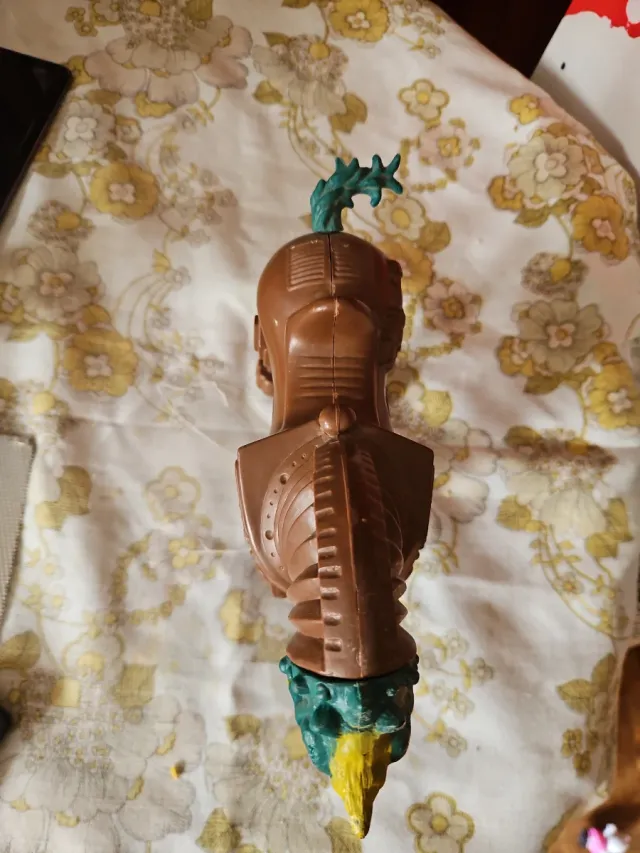 Cavallo giocattolo marrone