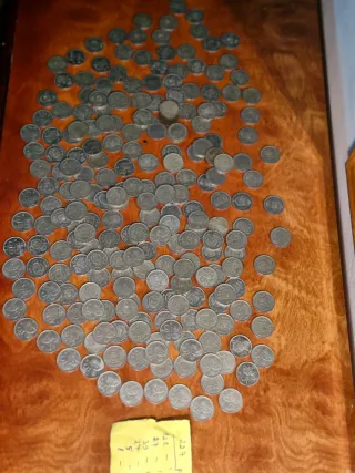 Lote 227 monedas, 5 pesetas: 1975, 1980, 1982,1983