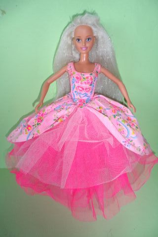 Bambola Sindy hasbro con abito magic eyes 1994