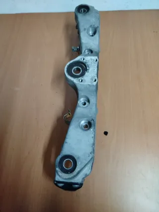 Brazo Suspensión Piaggio Mp3 250