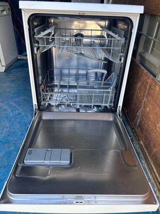 Lavavajillas AEG A DOMICILIO