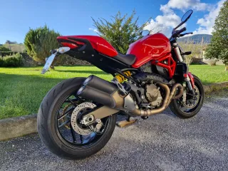 Ducati Monster 821