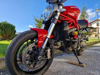 Ducati Monster 821