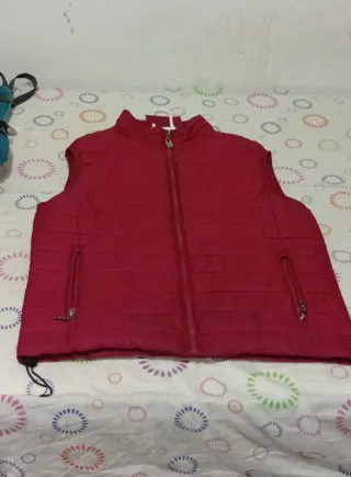 Chaleco acolchado rojo