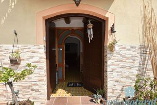 Chalet en venta en Torrelles de Llobregat