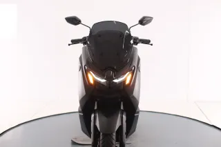 YAMAHA N-MAX 125 2025