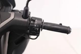 YAMAHA N-MAX 125 2025