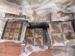 Baldosas hidráulicas antiguas recuperadas